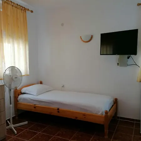 Sokratovi Pensionat 3*