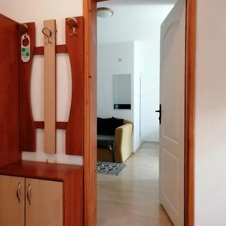 Sokratovi بيت ضيافة