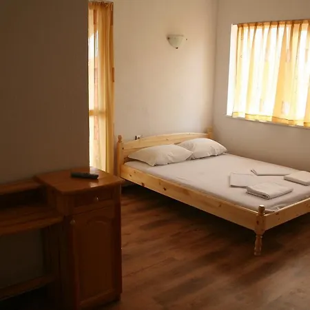 Sokratovi Guest house 3*