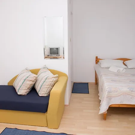 Sokratovi 3* ابزور