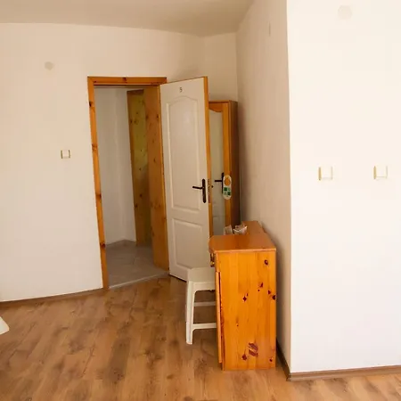 Sokratovi Guest house 3*