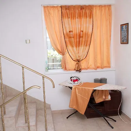 Sokratovi 3* ابزور